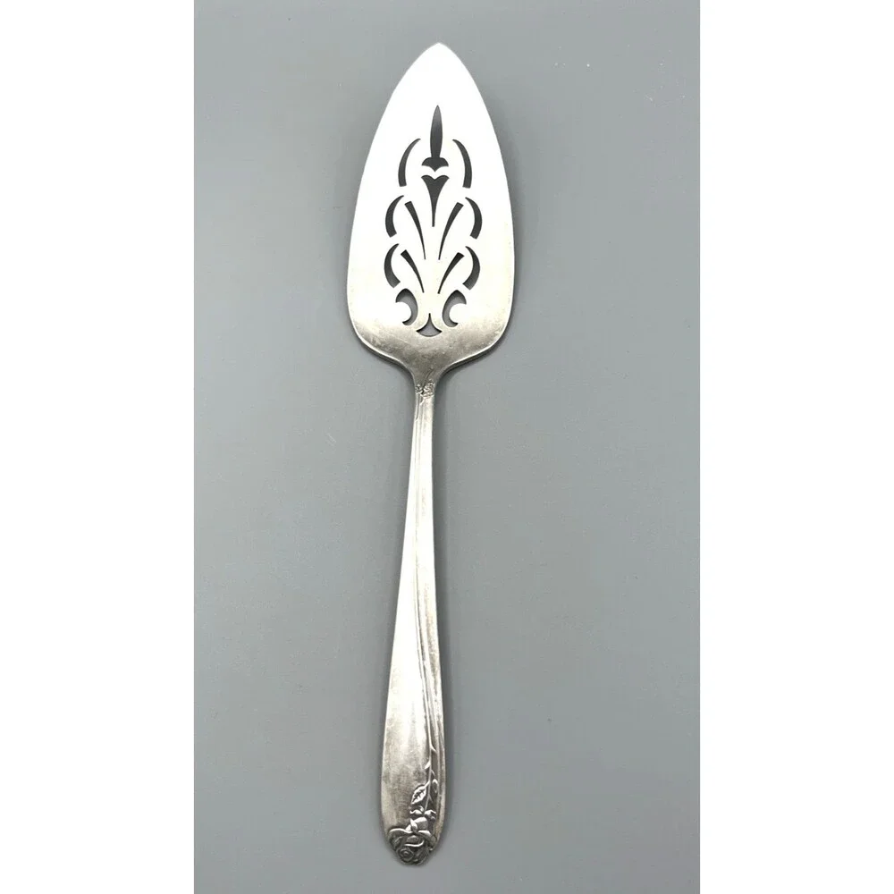 Vtg Wm Rogers Mfg Co International Silver Tupperware Rose Silverplate Pie Server